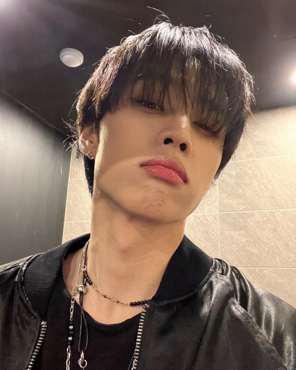 surnwookim's tweet photo. I swear, these are the last ones. https://t.co/RUajPCgC2a