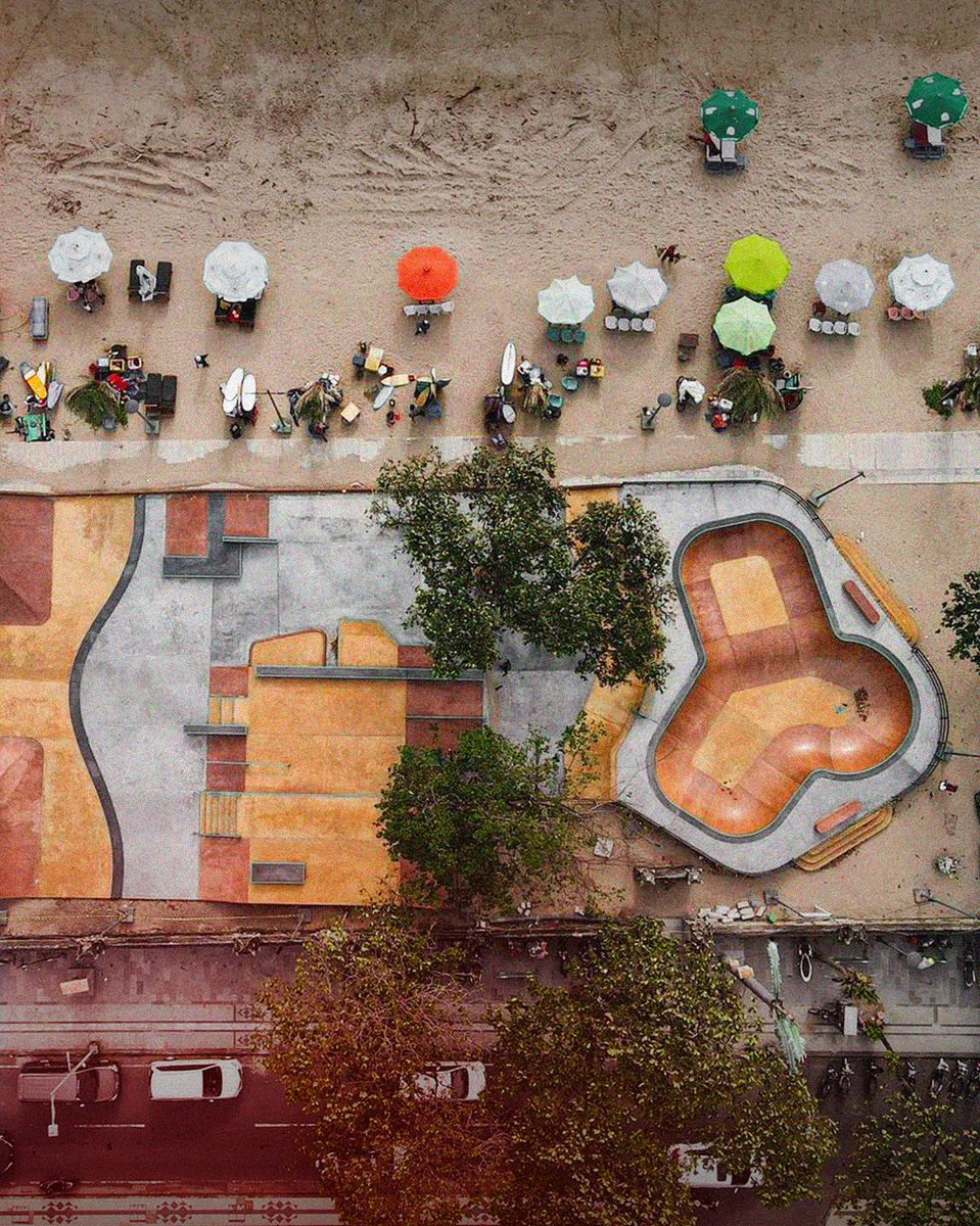 LA_Streetball's tweet photo. Skate park di pinggir pantai Kuta, Bali Bro!
Semoga skatepark baru ini bisa jadi wadah buat banyak bibit-bibit atlet skateboarding Indonesia ya!
#LASBCommunity #KutaBeachSkatePark #KutaBeach #SkateCulture https://t.co/neLQOKhbG0