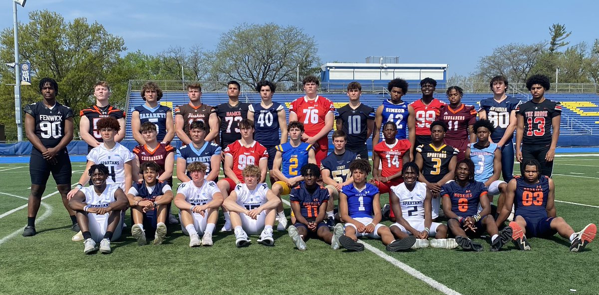 Great showing from the underclassmen at the Tom Lemming photoshoot. Classes of 2025/2026 pictured.