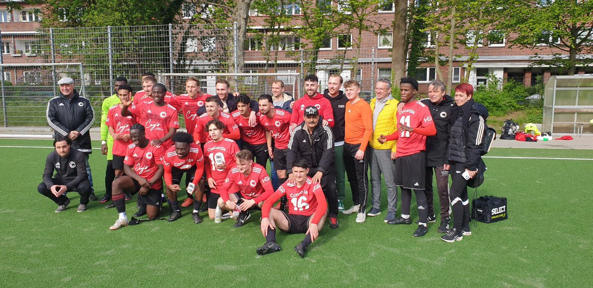 Als Aufsteiger aus der Bezirksliga den Durchmarsch gemacht in die Landesliga… 🎉⚽️🏆 #AufgehtsCordi