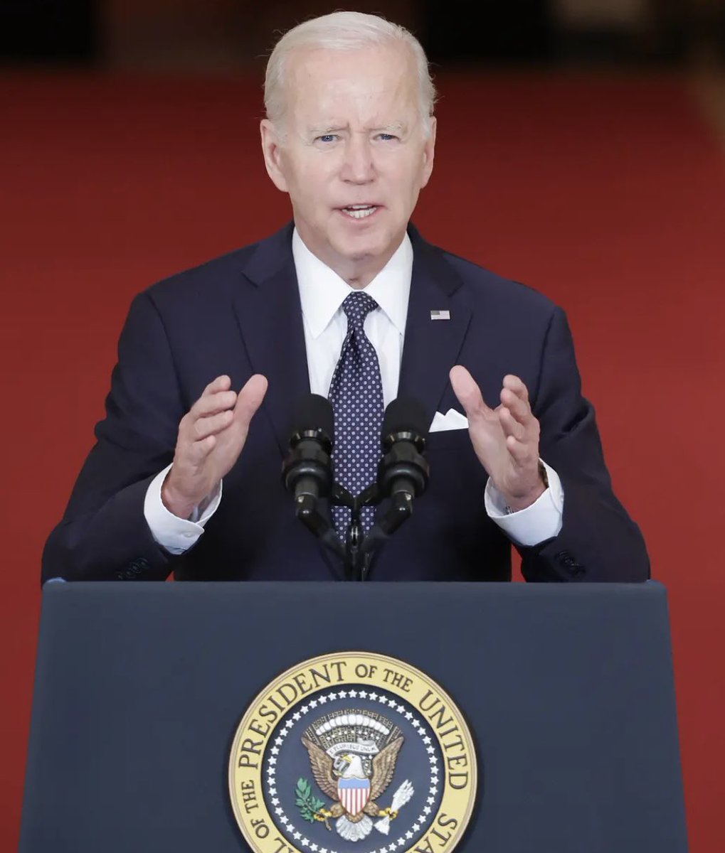 President Biden wants a nationwide ban on assault rifles like the AR-15 and to hold the gun industry accountable for the carnage they cause! 

Drop a 💙 and retweet if you support this!