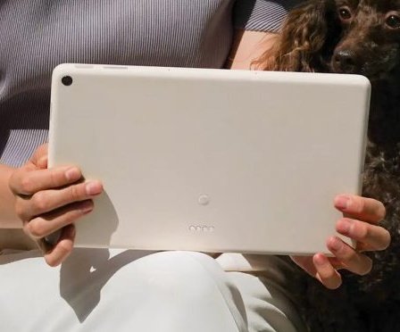 TechDocterz's tweet photo. Google Pixel Tab Rear Look
Clean design with "G" Logo and Pogo pin
Other Specs
10.95" 2560x1600 IPS LCD Display
Tensor G2 SoC
LPDDR5 RAM
UFS 3.1 Storage
8MP Front | 8MP Rear Camera
Wi-Fi 6, Bluetooth 5.2
USB Type-C 3.2 Gen1 Port
#Google #GoogleIO #GooglePixelTab https://t.co/03oxSKolge