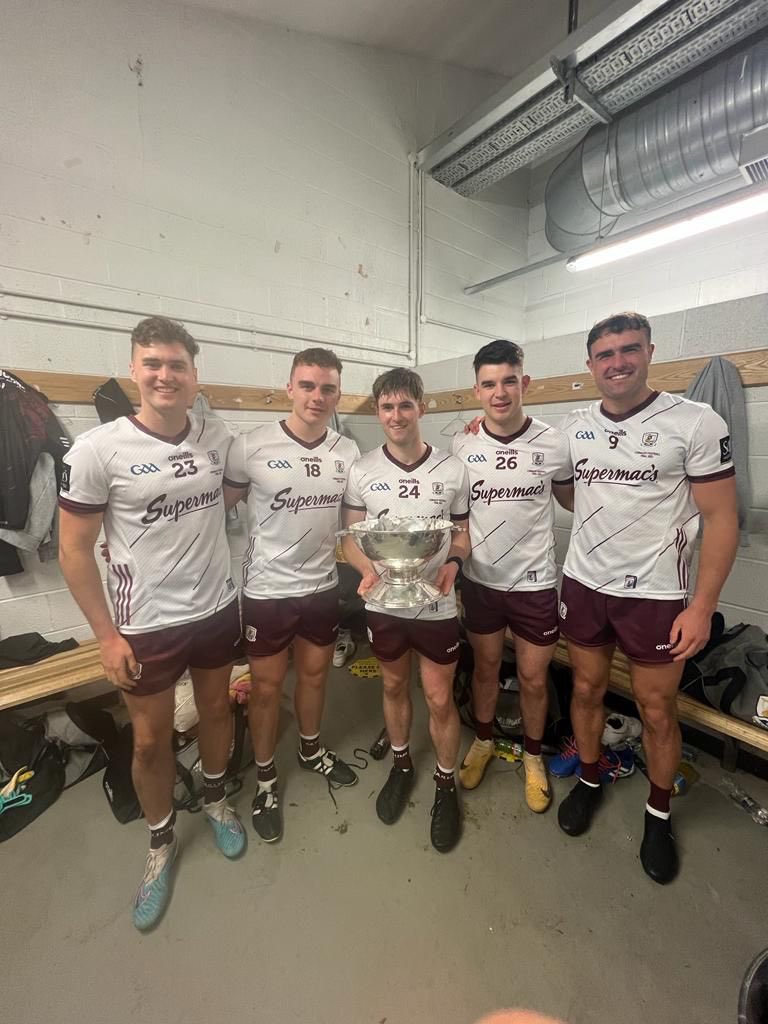 Galway, Connaught Champions and a proud day for Salthill Knocknacarra GAA Club. Well done to Padraig Joyce and his management team. 🇱🇻🇱🇻🇱🇻

See our 5 Salthill Knocknacarra GAA players with the JJ Nestor Cup after the final today in the photo below. 🇺🇦🇺🇦🇺🇦 #skgaaabú #gaillimhabú