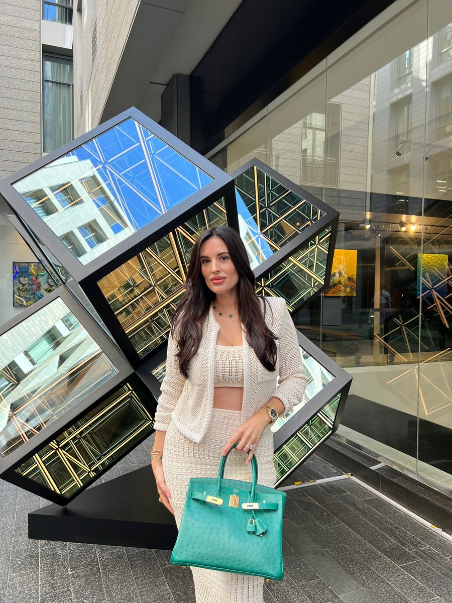 Pasan los años y cada día más guapa, feliz cumpleaños <a href="/Marililma/">Maria ✨</a> te quiero 💕❤️🎂