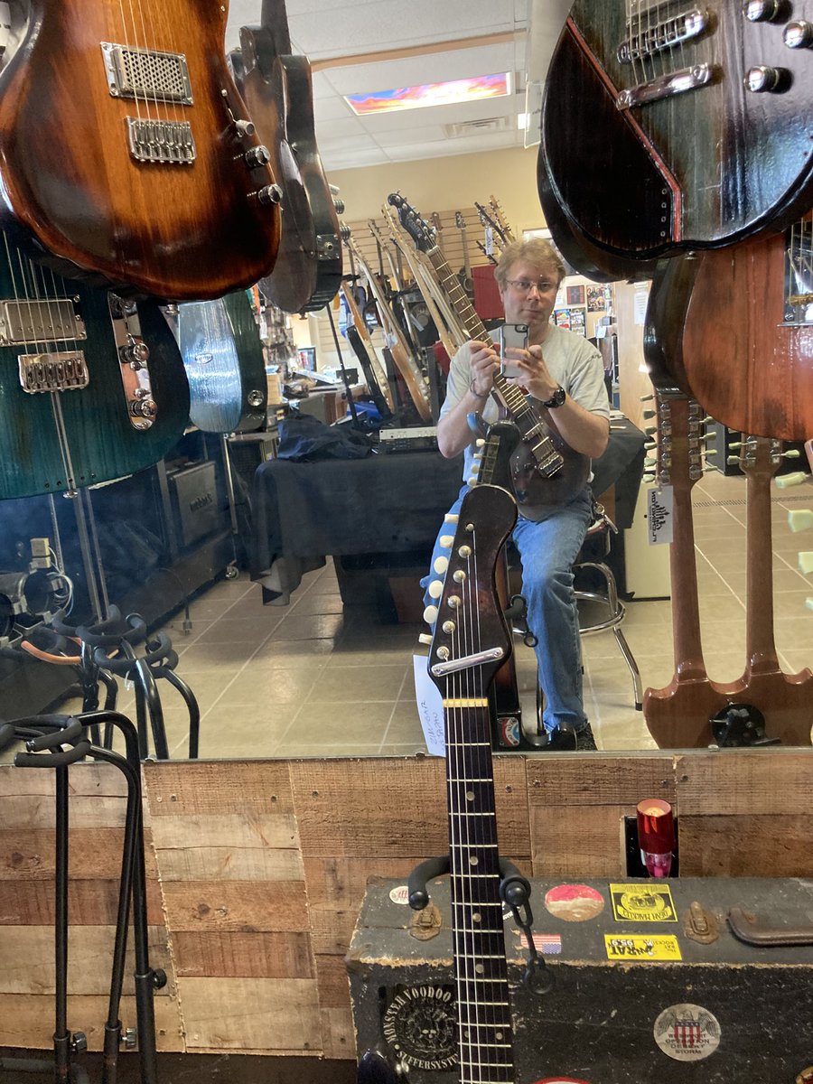 LyfeSleepless's tweet photo. Thank you Anthony Gemignani of Flemington Guitar Shop for inviting me to give out free samples of Sleepless LYFE coffee &amp; cold brew. This is the first sample day I’ve done and there is more to come. June 4 at the TD Bank Ballpark I’ll be giving out free cold brew samples. Ty! 🙏 https://t.co/Vh8JQO8nb8