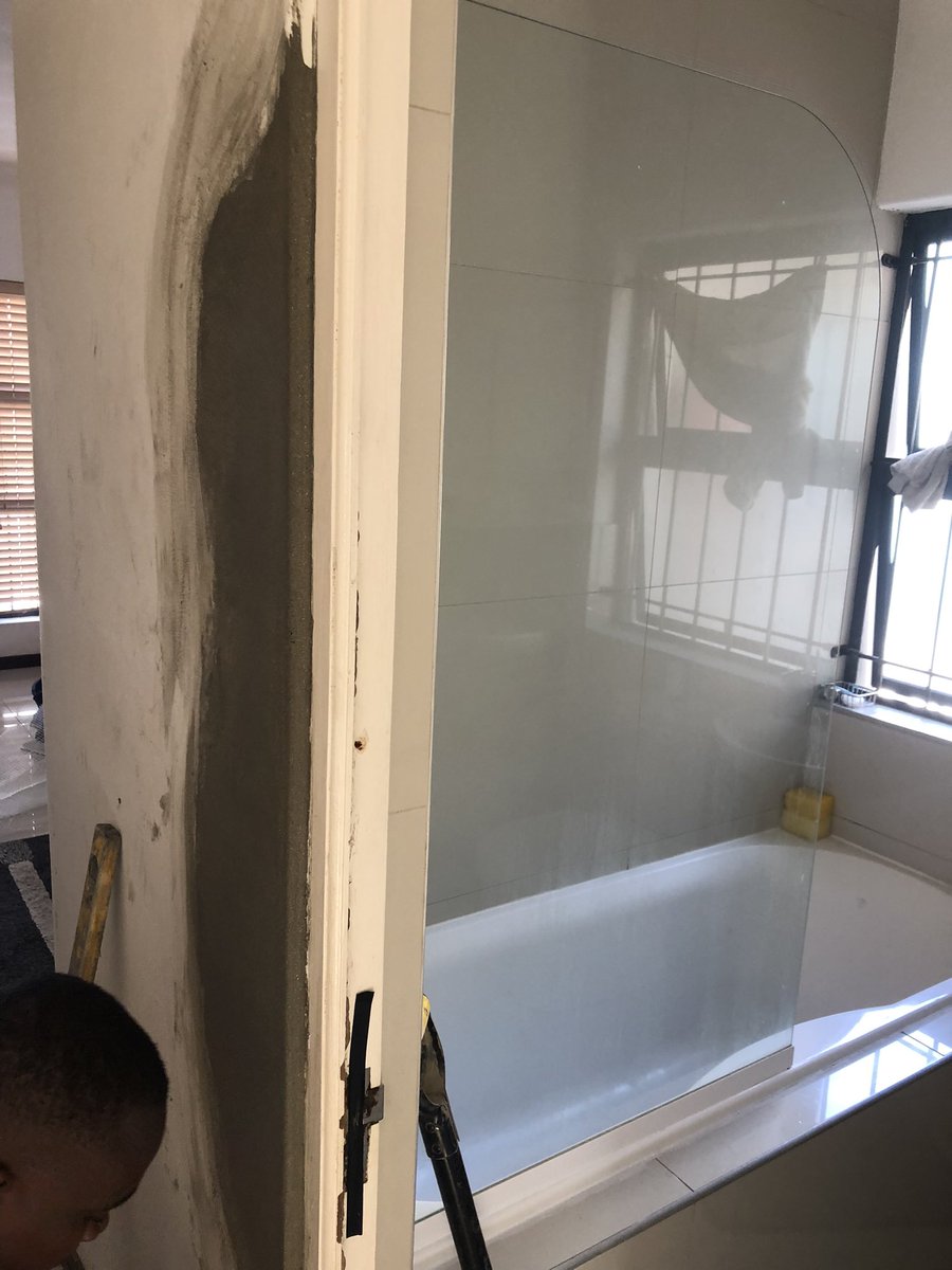 mike_hmc's tweet photo. Painting of an entire apartment #bloubergstrandbeachapartments #Rollingprojects #Capetown #Blouberg #Seapoint #Durbanville #Westerncape https://t.co/yiiU8qFkly