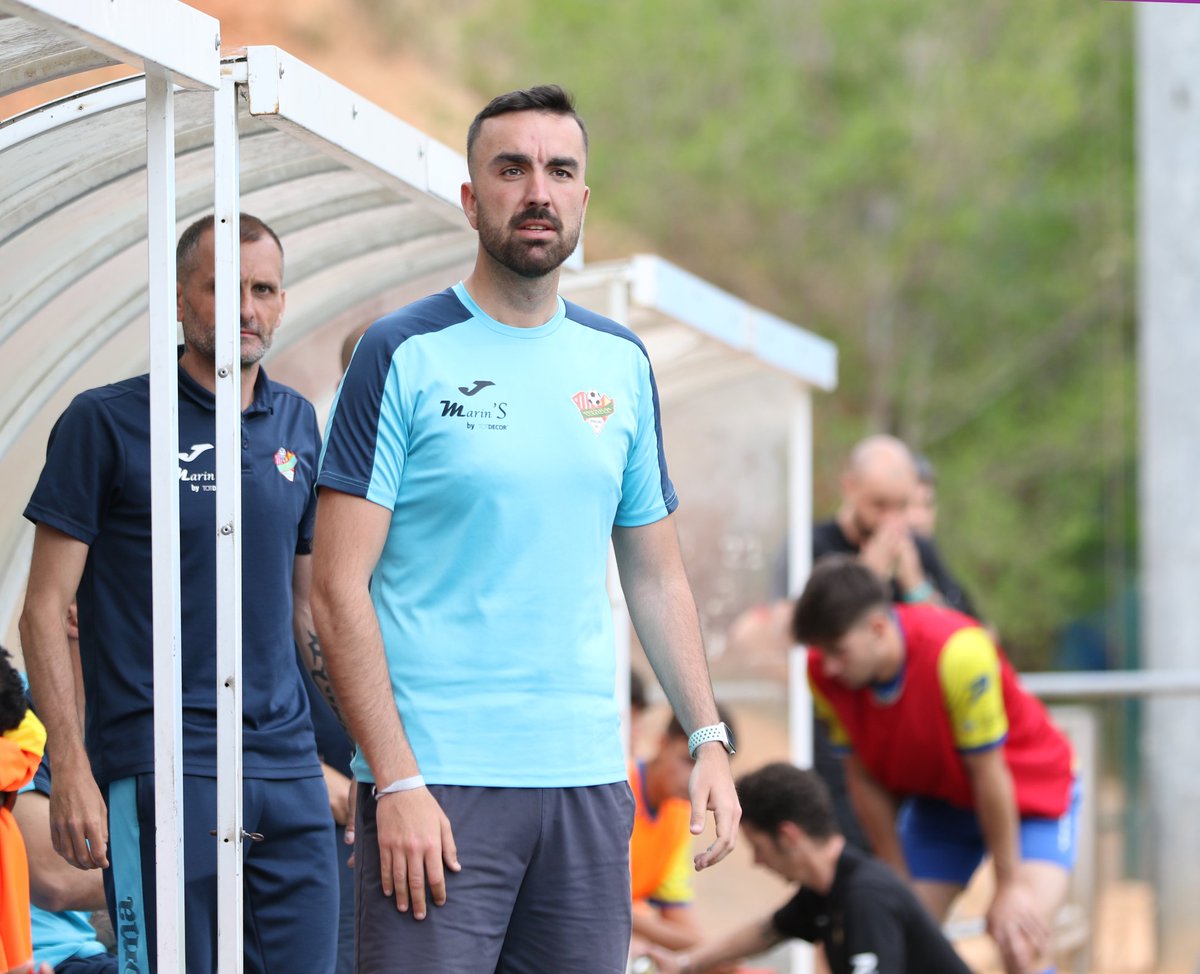 En una misma dirección 🫡

¡Vamos, Llefi! 💪🏻

#SienteLaLlefi 🔴⚪ #1cat2  #Llefia #Badalona