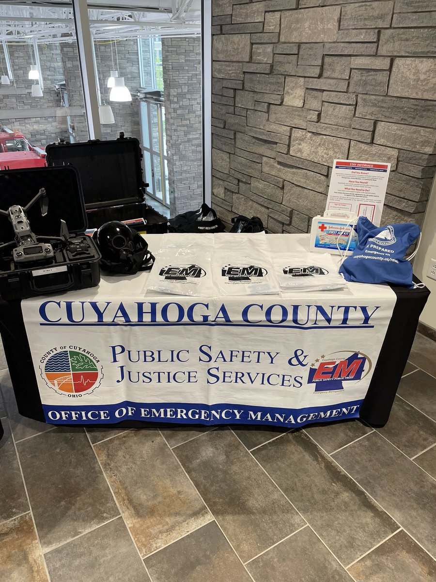 CuyahogaOEM's tweet photo. Come stop by the Beachwood Fire Department open house 12:00 PM to 3:00 PM and visit with the Office of Emergency Management staff!!! 🚒🚒🚒🧯🧯🧯 https://t.co/NeN8voFNT4