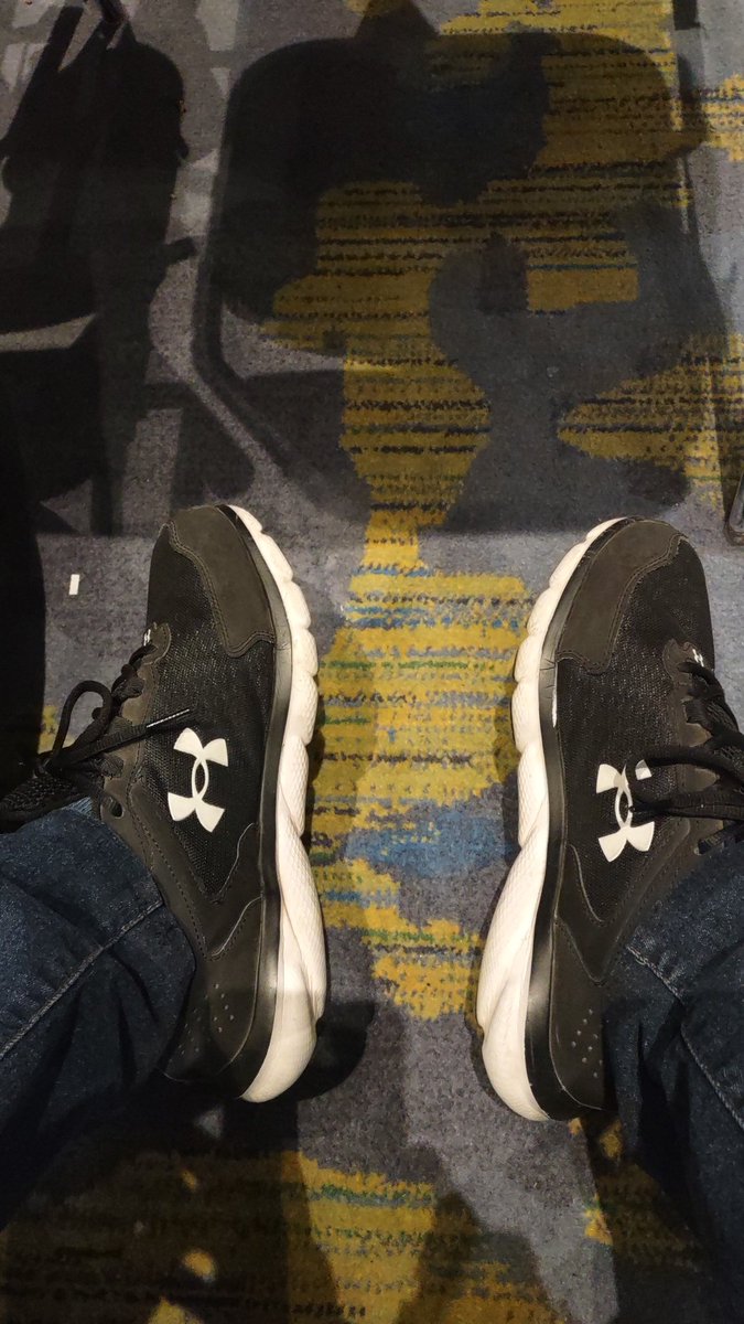 Cordoba_Lab's tweet photo. @drfolamay @DDWMeeting @swatigp @RenaYadlapati @AmerGastroAssn @NeenaSAbrahamMD @AmyOxentenkoMD Done #NormalizeComfyShoes. https://t.co/i054WAeAbc