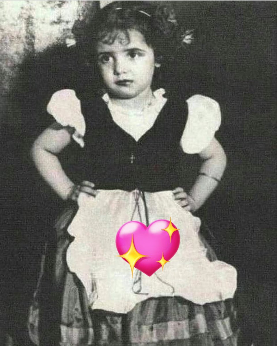 claudiaylolita7's tweet photo. #evainmortal a 104 años de su natalicio. Amor incondicional. #EvaEterna ❤❤❤❤ https://t.co/XiKWr1LTmR