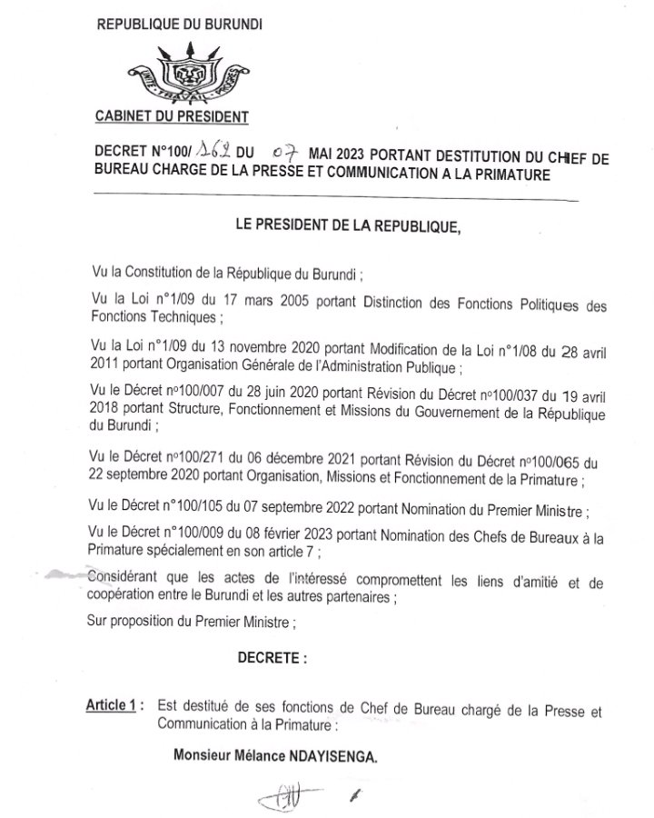 JishoRyiza's tweet photo. Destitution du chargé de com à @BurundiGov https://t.co/Xm8GurkYA6