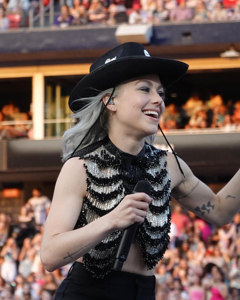 PHOEBE BRIDGERS UPDATES tweet media