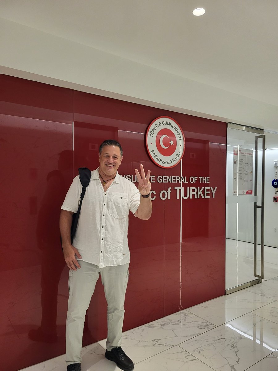 ayberkyagiz's tweet photo. Bir oy Memleket'e, bir oy Muharrem İnce'ye. https://t.co/PZHDBVbM0W