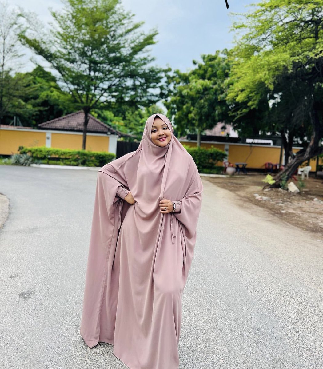 Make a statement with our bold and beautiful hijabs.

Jilbab 7k