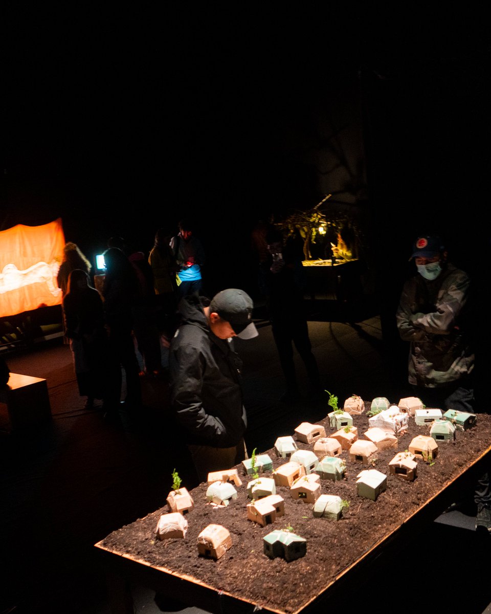 CinematecaBta's tweet photo. 📍Este proyecto ganador de la beca de Circulación de Exposiciones Audiovisuales o sonoras busca a través de 5 obras narrar el conflicto.
Te invitamos a que nos sigas visitando hasta el 28 de mayo en la #SalaE de la #CinematecaDeBogotá.
*Hilo* 👇🧵 https://t.co/xEKEzMU0Rz