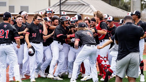 D2SSC's tweet image. Congratulations to Tampa baseball on winning a third consecutive SSC Regular Season Trophy! The Spartans now own 22 conference championships, including 8 of the last 10 titles.

🌴☀️🌊🧢⚾️