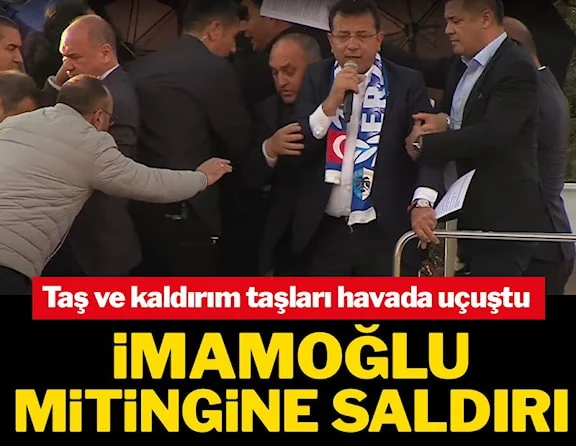 SON DAKİKA | İmamoğlu’nun Erzurum mitingine saldırı

Ekrem İmamoğlu: 

"Olayları seyreden polisler biz de sizleri seyrediyoruz."

 "Bu şehrin valisi, emniyet müdürü biz de sizi seyrediyoruz."

"Erzurum valisi, Belediye başkanı hakkınızda suç duyurusunda bulunacağım. İnsanları