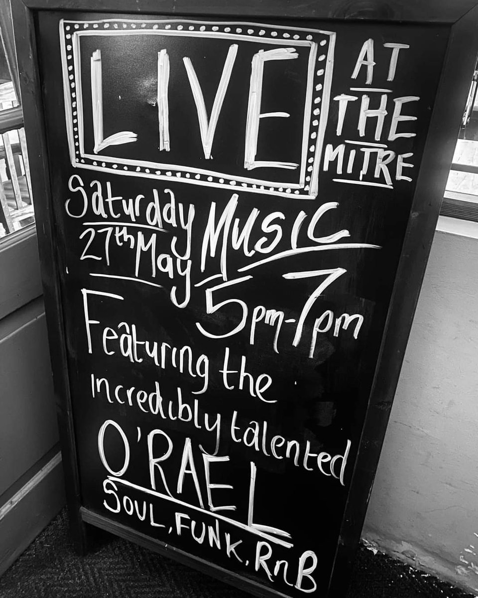 We are having a shindig to celebrate the last Bank Holiday of the month!

And we are employing the talents of @Onorael to sing us into the night.

Get your dancing shoes ready, Shaftesbury! 

@YoungsPubs #youngspublife #bankholiday #livemusic #orael #soulfunk #randb