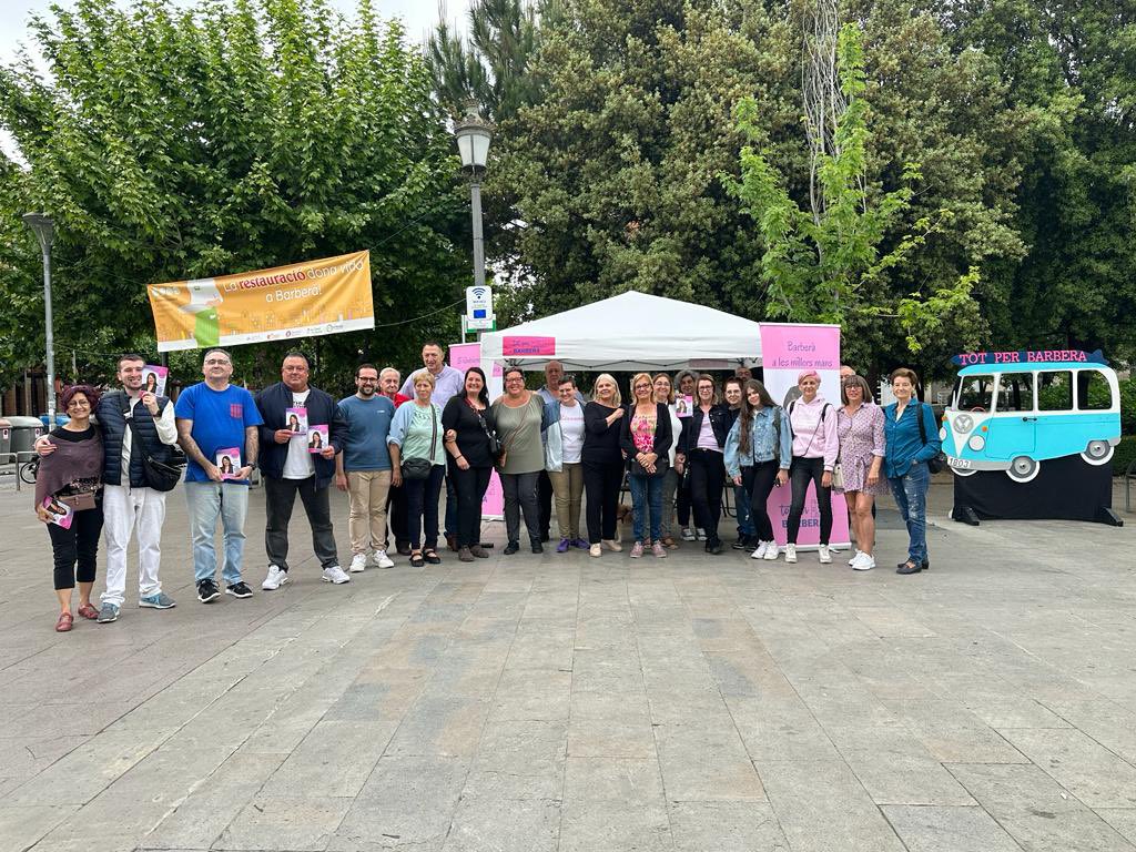 totperbarbera's tweet photo. Les carpes informatives que TOT PER BARBERÀ ha instal·lat aquest cap de setmana a Parc Central i a la Plaça de la Vila han estat tot un èxit. Centenars de veïns i veïnes han visitat les nostres carpes per conèixer de primera mà les nostres propostes i la nostra labor al municipi https://t.co/5DmKmg6ZRT