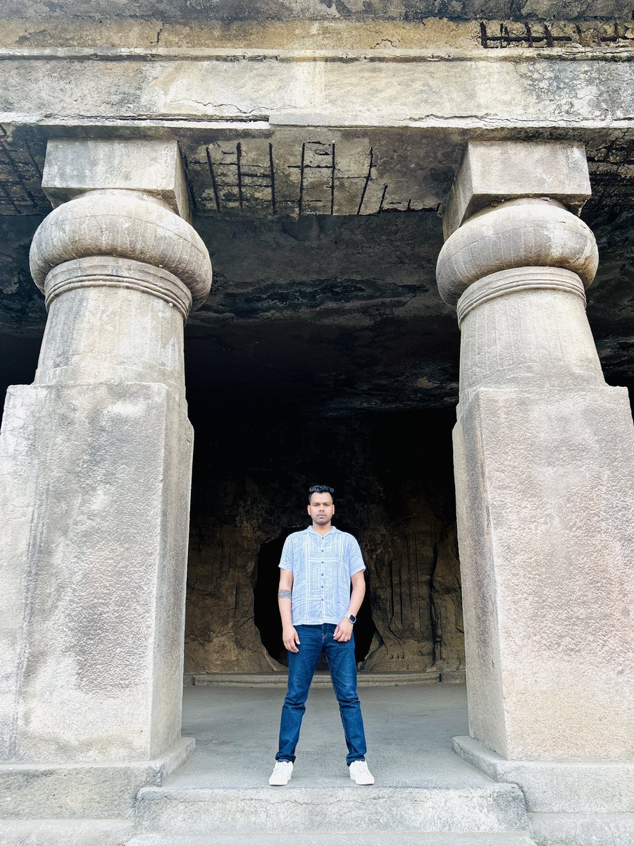 ArjunSinghFilms's tweet photo. "The Buddha-nature is like a great ocean, it has room for every kind of river to flow into it."

#Buddha #ElephantaCave https://t.co/HVDf8qObc8