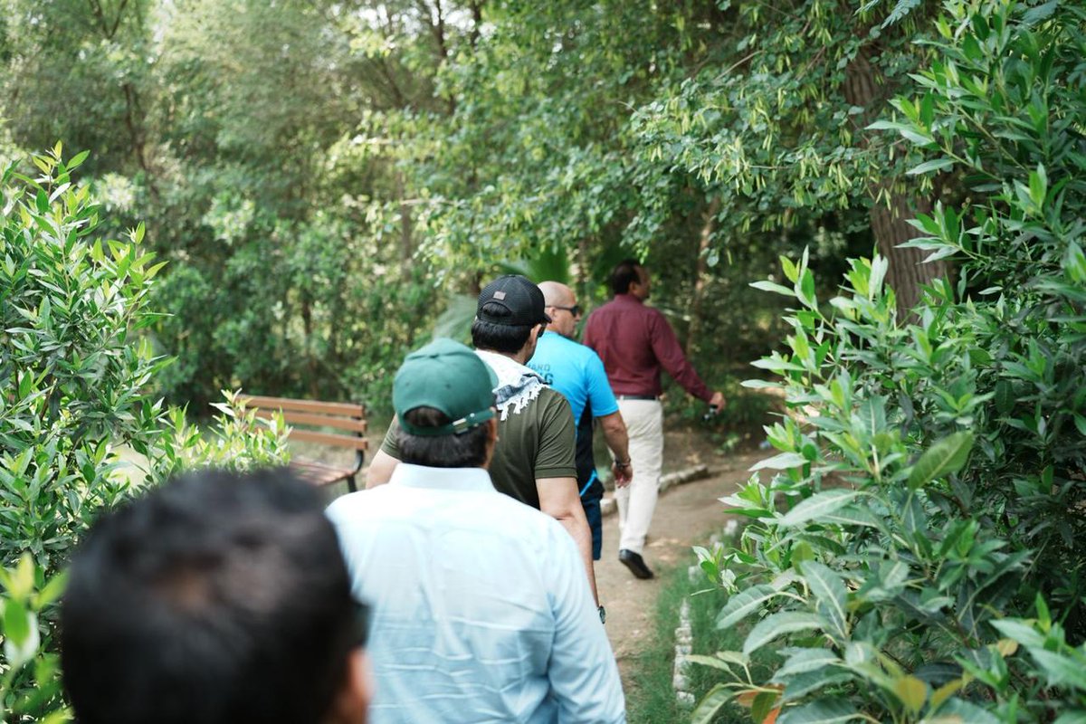 Saboor1970's tweet photo. Thanks a lot, @BatPowerGuru and @MuhammadWasim77 for visiting the urban forest established by @LodhranPil97382 &amp; @grassroots_pak and appreciating our community development models, LPP is intending to have a just society under the guidance of @aliktareen. https://t.co/4nmUcF5wnB