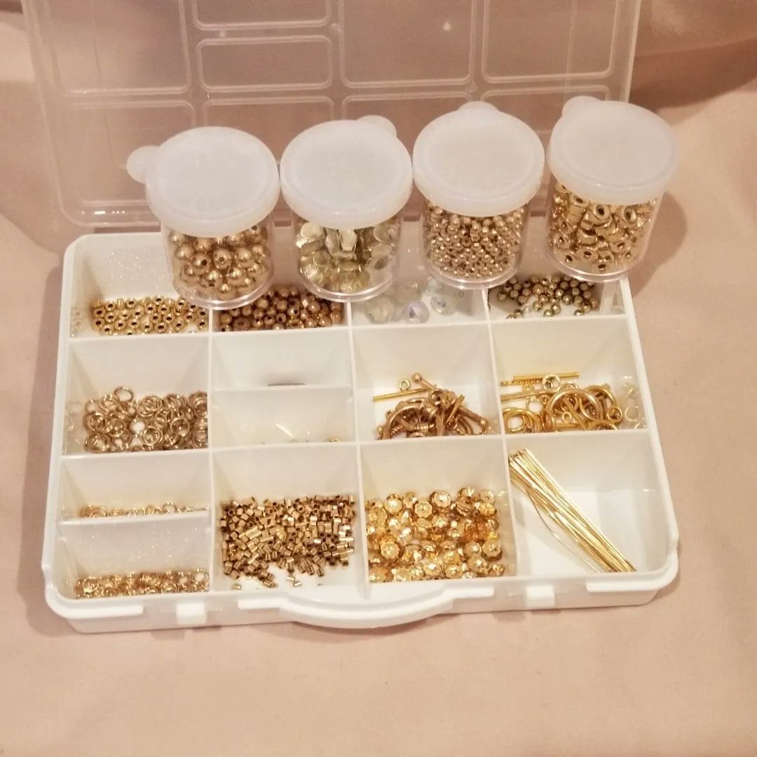 Jewelry Making and Beading Supplies - Assorted Gold Tone Beads and Spacers - $16.00
buff.ly/41EwcNe 
#jewelry #beading #goldbeads #beadingsupplies #touchstonespirit
