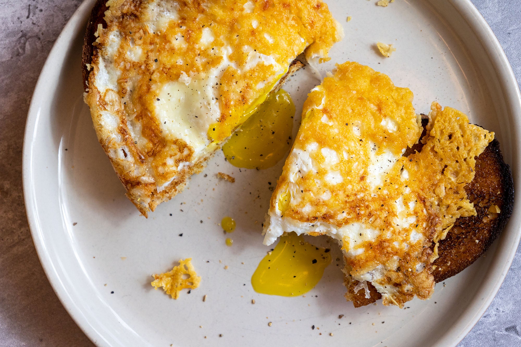 Giada De Laurentiis on Twitter "These Fried Eggs Cacio E Pepe are one