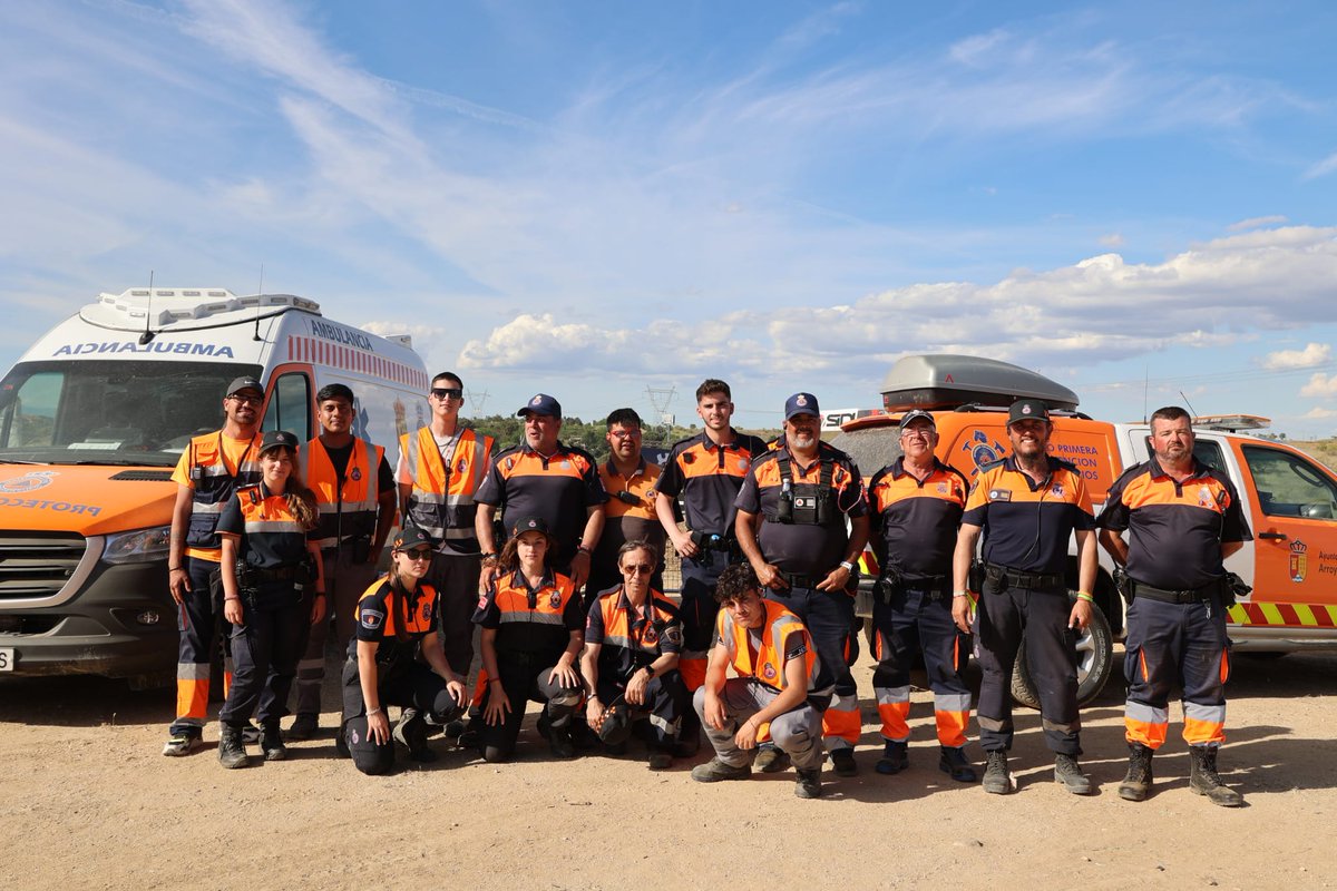 Durante el fin de semana hemos estado en el circuito de #Motocross de <a href="/intuXanadu/">intu Xanadú</a> <a href="/Arroyomolinos/">Ayuntamiento de Arroyomolinos</a>  en el mundial de <a href="/mxgpspain/">MXGP Spain</a>, <a href="/Lastlap_ES/">Lastlap</a> con la ayuda de <a href="/APC_ElAlamo/">Protección Civil El Álamo</a> , <a href="/fpclaudiogaleno/">FP Claudio Galeno</a> en colaboración con <a href="/PLArroyomolinos/">Policía Local Arroyomolinos</a> y <a href="/guardiacivil/">Guardia Civil</a>