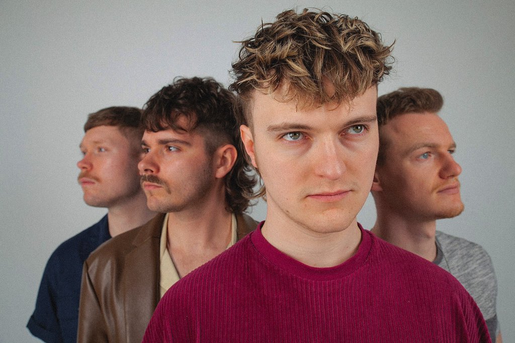 𝑯𝑬𝑨𝑳𝑺 tweet media