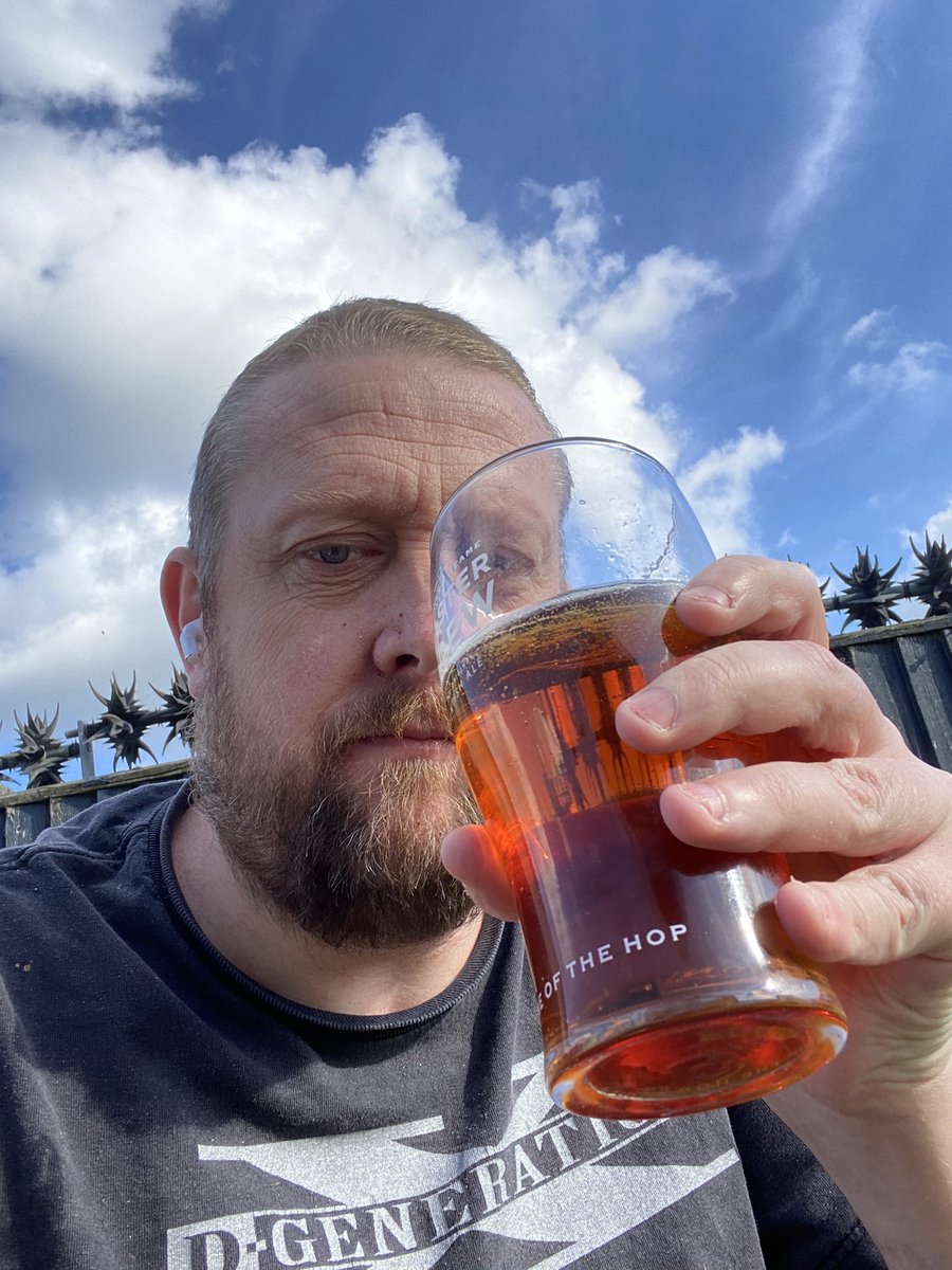 Well normally a coffee in the sun but I feel like a beer in the sun this time. 🍺 Hope everyone is having a great weekend ❤️ #CLfamily