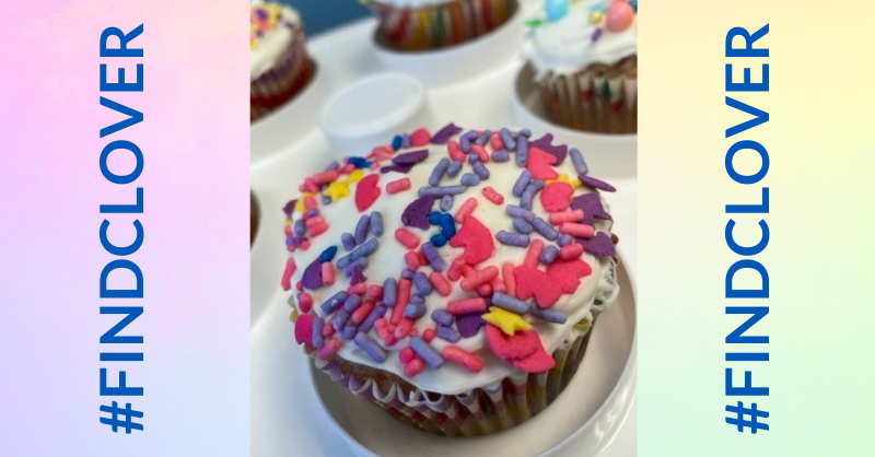makeawishohkyin's tweet image. Cupcakes with unicorn sprinkles ended up in the Indy Make-A-Wish office!
-Kelsey

🦄 Send us your clues from Clover at marketing@oki.wish.org, tag us on social, or upload them via our Dropbox at oki.wish.org/findclover 

#FindClover #MakeAWish #unicorn