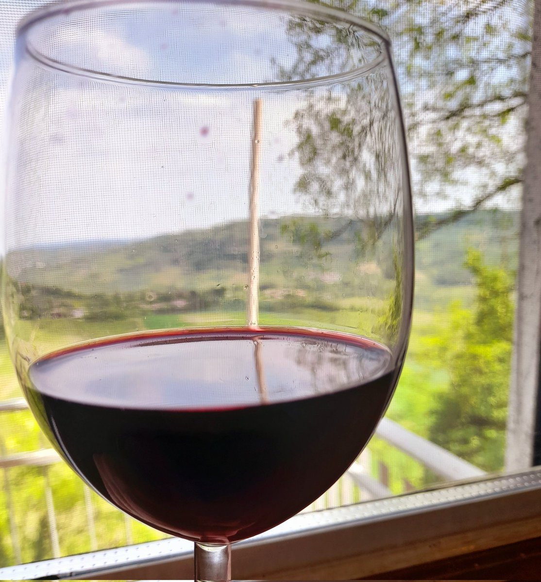 irlandese67's tweet photo. Bei paesaggi piacentini.
#valtidone #vinobuono #collipiacentini #bellacompagnia https://t.co/237AbKVXdX