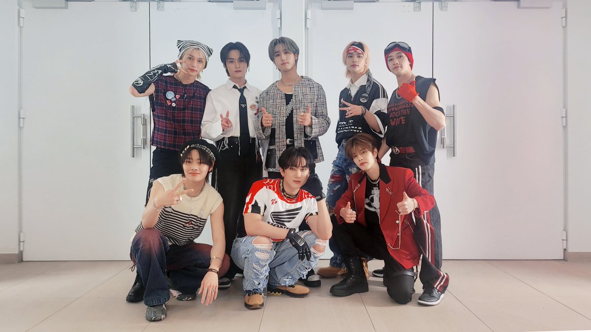 Stray Kids tweet media