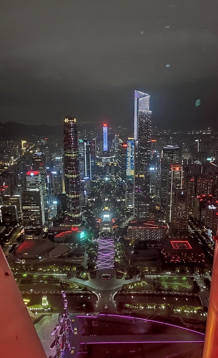 Dabei_L's tweet photo. Standing on the top of Canton Tower, look at north, that is the zhujiang new town of Guangzhou.#cantonfair2023 #Travel https://t.co/7RGGwA0BWA