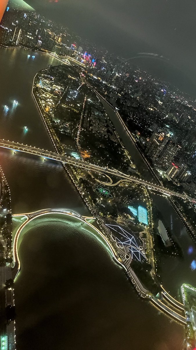 Dabei_L's tweet photo. Standing on the top of Canton Tower, look at north, that is the zhujiang new town of Guangzhou.#cantonfair2023 #Travel https://t.co/7RGGwA0BWA
