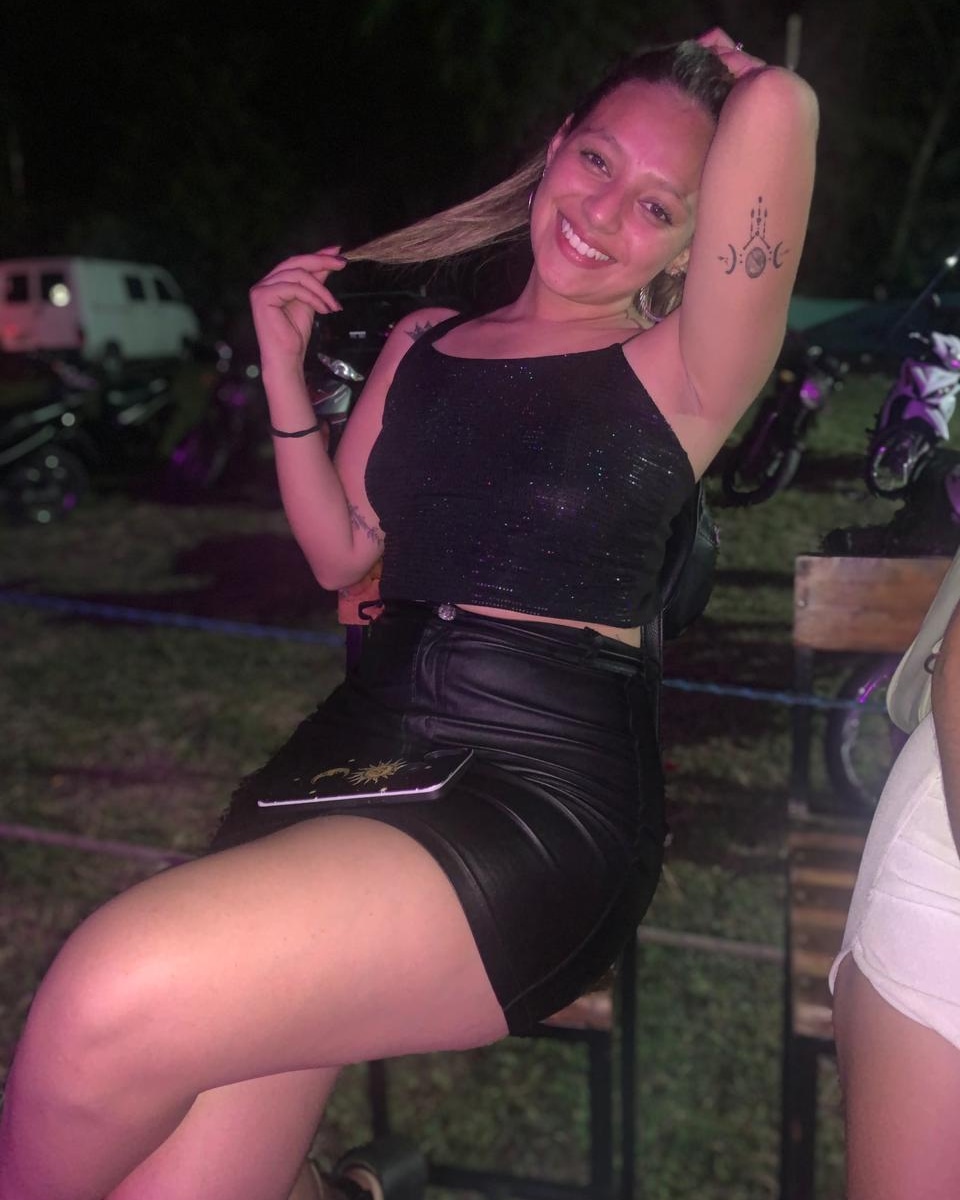 ❣