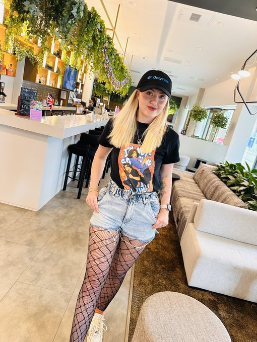 Off to see GameGrumps. I&rsquo;m so hyped #gamegrumps @GameGrumps https://t.co/0leQfVq4J0<a href="/tag/gamegrumps"class="tags">#gamegrumps</a>