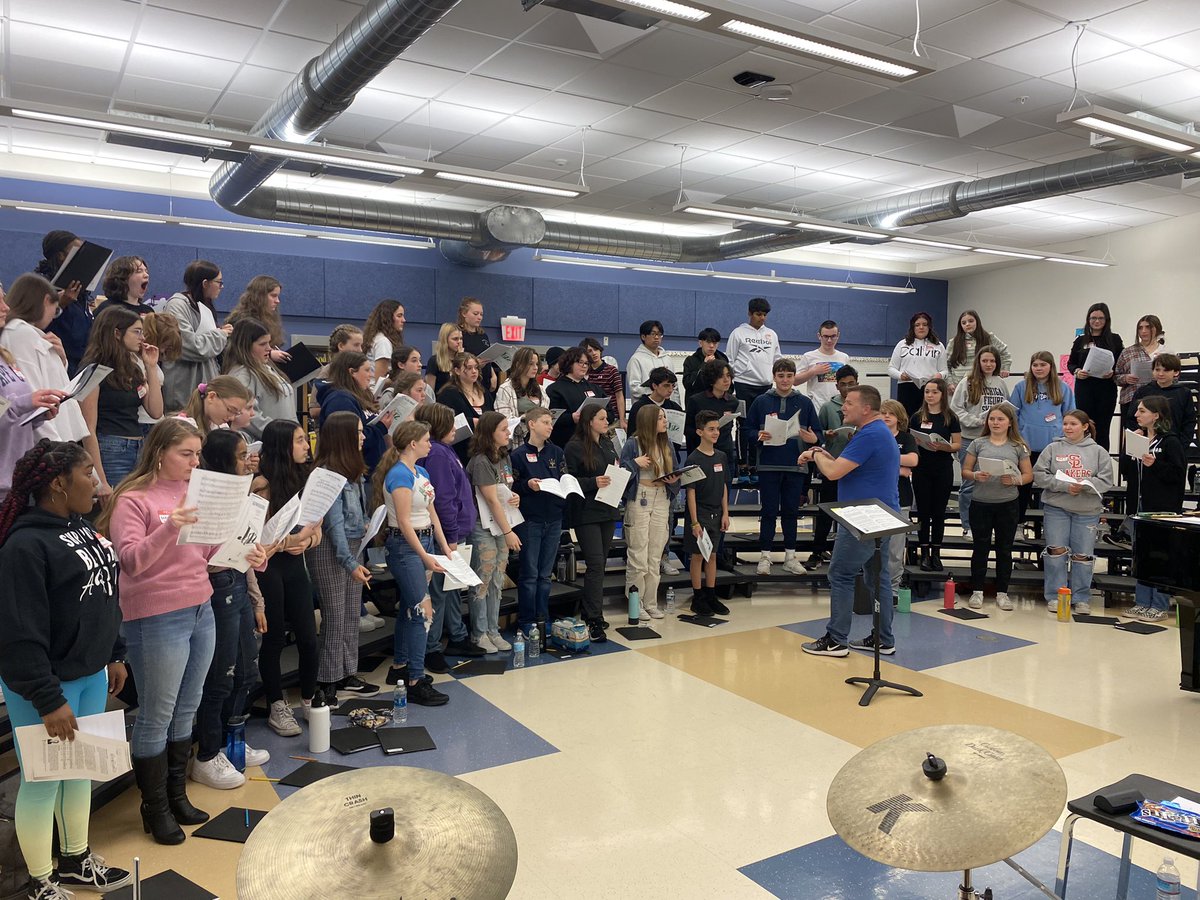 Congratulations to the 11 HMS students who participated in Jr SEMSBA, an audition based festival to connect students from South Shore districts! Thank you also to Mr. Landis for conducting the chorus and Ms. Crook for managing the chorus logistics.  <a href="/MAdamsSupt/">Dr. Margaret Adams</a> <a href="/HinghamSchools/">Hingham Public Schools</a>