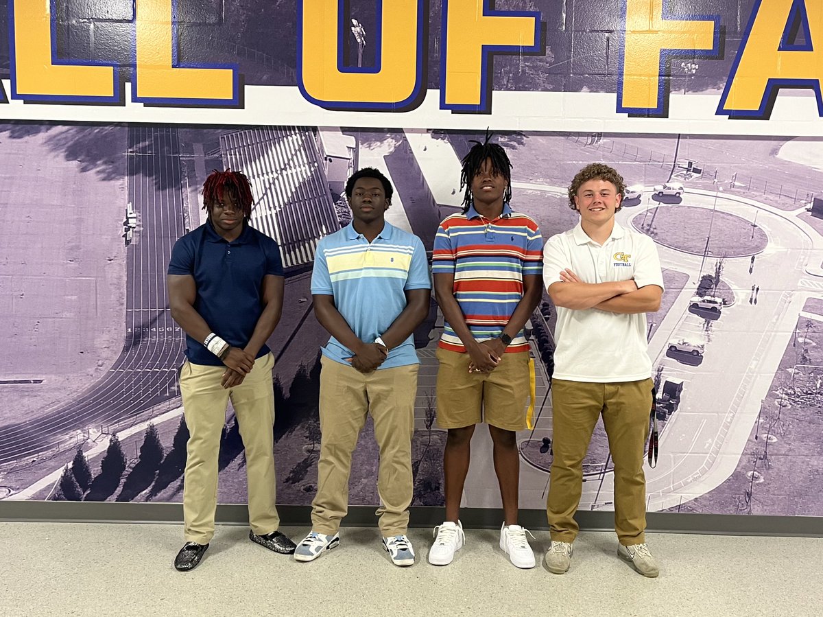 Super excited to have been a part of the 2023 hall of fame dinner! Happy to help out the Trojan Club with my teammates. @ArtrailB <a href="/simthorb/">Kassim Thorb</a> <a href="/_IsaiahDawson/">Isaiah Dawson</a> <a href="/GarnerAthletics/">TrojanAthletics</a> <a href="/TheGMHSFootball/">The Garner High School Football</a>