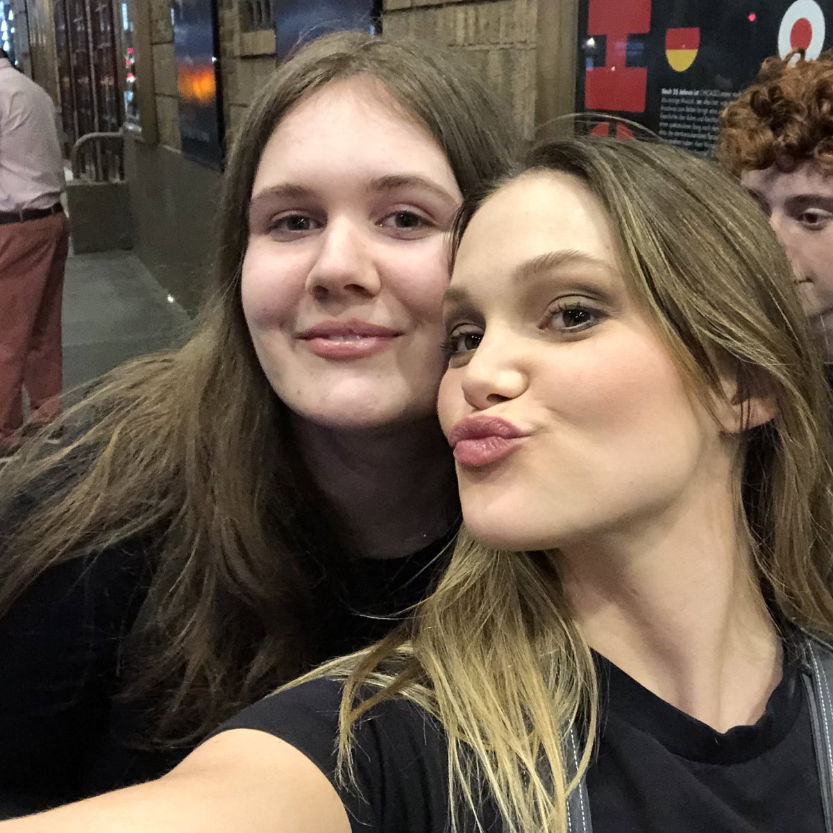 tlkmeoutofit's tweet photo. loved Chicago so much, had to see it again while I am here 🫡 @olivia_holt ur amazing 🥲 https://t.co/MuEUkmoBTn