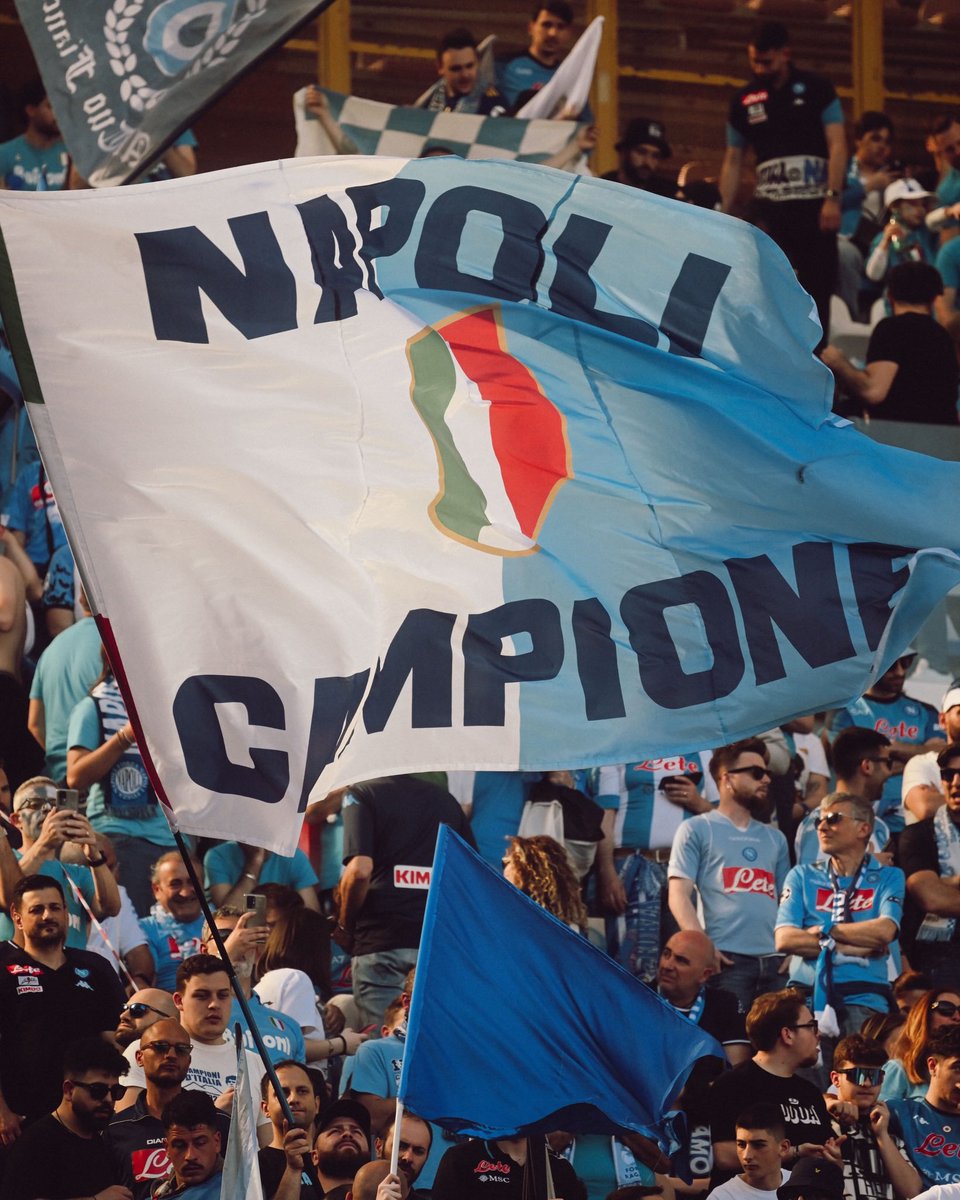 𝒩𝒶𝓅𝑜𝓁𝒾 𝒞𝒶𝓂𝓅𝒾𝑜𝓃𝑒 

20 | #NapoliFiorentina 0-0
💙 #ForzaNapoliSempre