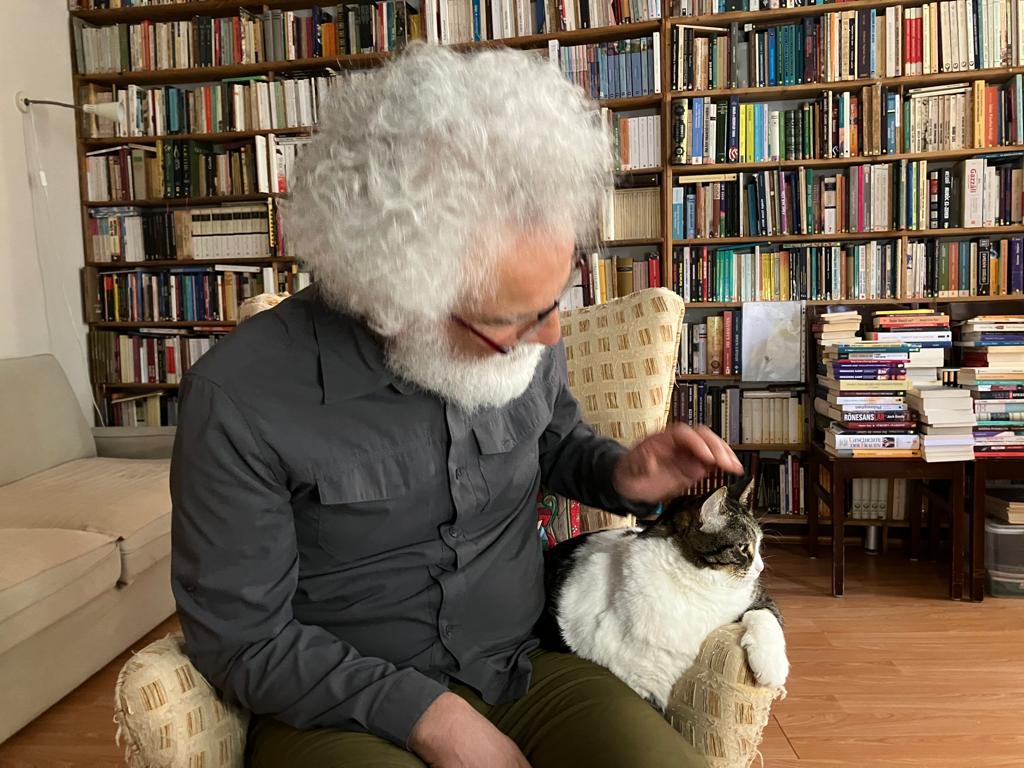 "Filozoflar 14 Mayıs'ta Kime Oy Verirdi?"
Yurttaşlık bilinci nedir?
Aydınlanmış yurttaşlar seçimde nasıl bir tercihte bulunurdu?
İnsanlık seçimleri ne zaman keşfetti?
Videomuzda iki kitap tavsiyemiz de olacak...
2. videomuz da yayında!
youtube.com/watch?v=ZhY5Vs…