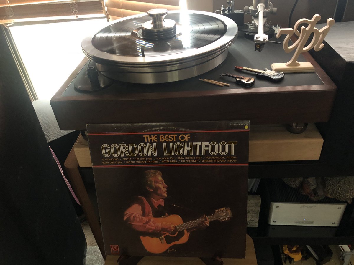 Up early to do the car interior & exterior spa treatment & rid of the winter grunge

Spinning Gordon Lightfoot’s The Best of…

#RIPGordonLightFoot