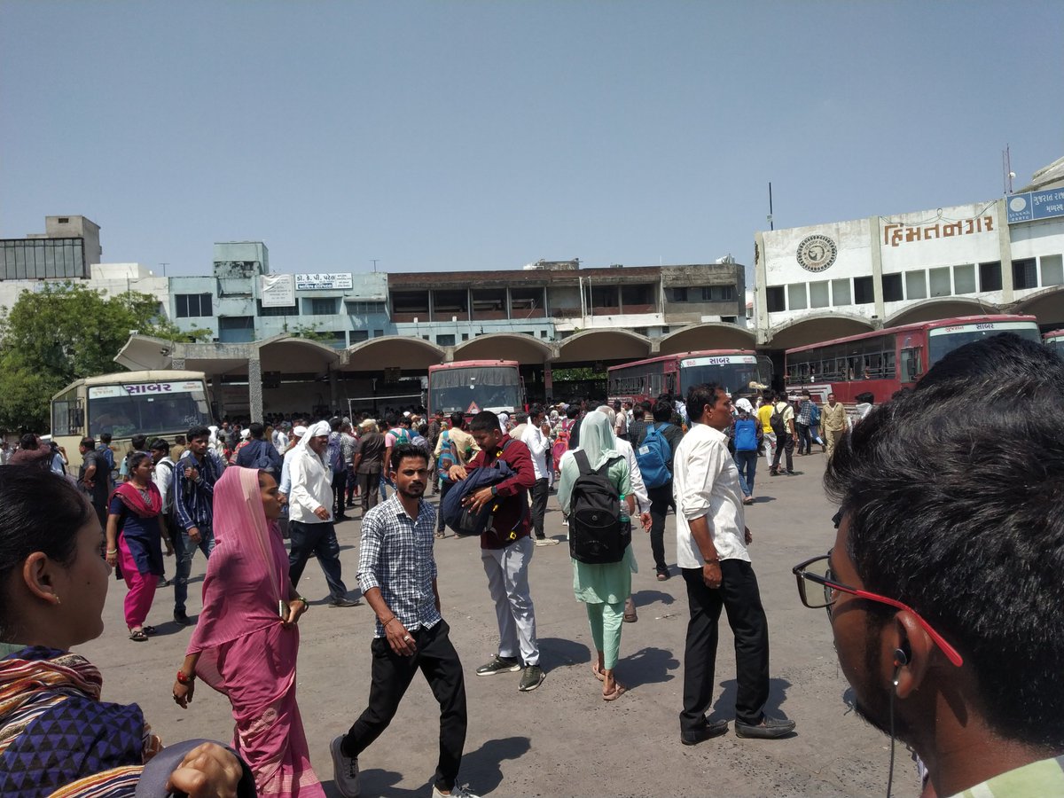 JaanuKudecha's tweet photo. @kuberdindor માનનીય શિક્ષણમંત્રી શ્રી આપનો નિર્ણય # વિદ્યાસહાયક ભરતીમાં ઉંમર ના ઉંબરે ઉભેલા મહેકમ થી વંચિત બેરોજગાર વિદ્યાસહાયક ની ઉંમર જૂન માં પુરી થતી હોઇ, ઉંમર મર્યાદા ને ધ્યાને લઈ જગ્યાઓનો વધારો આપો, તેવી બેરોજગાર વિદ્યાસહાયક ની માંગણી #મહેકમ ઉમેરી પૂર્ણ કરશો. https://t.co/0xjzipgcqe