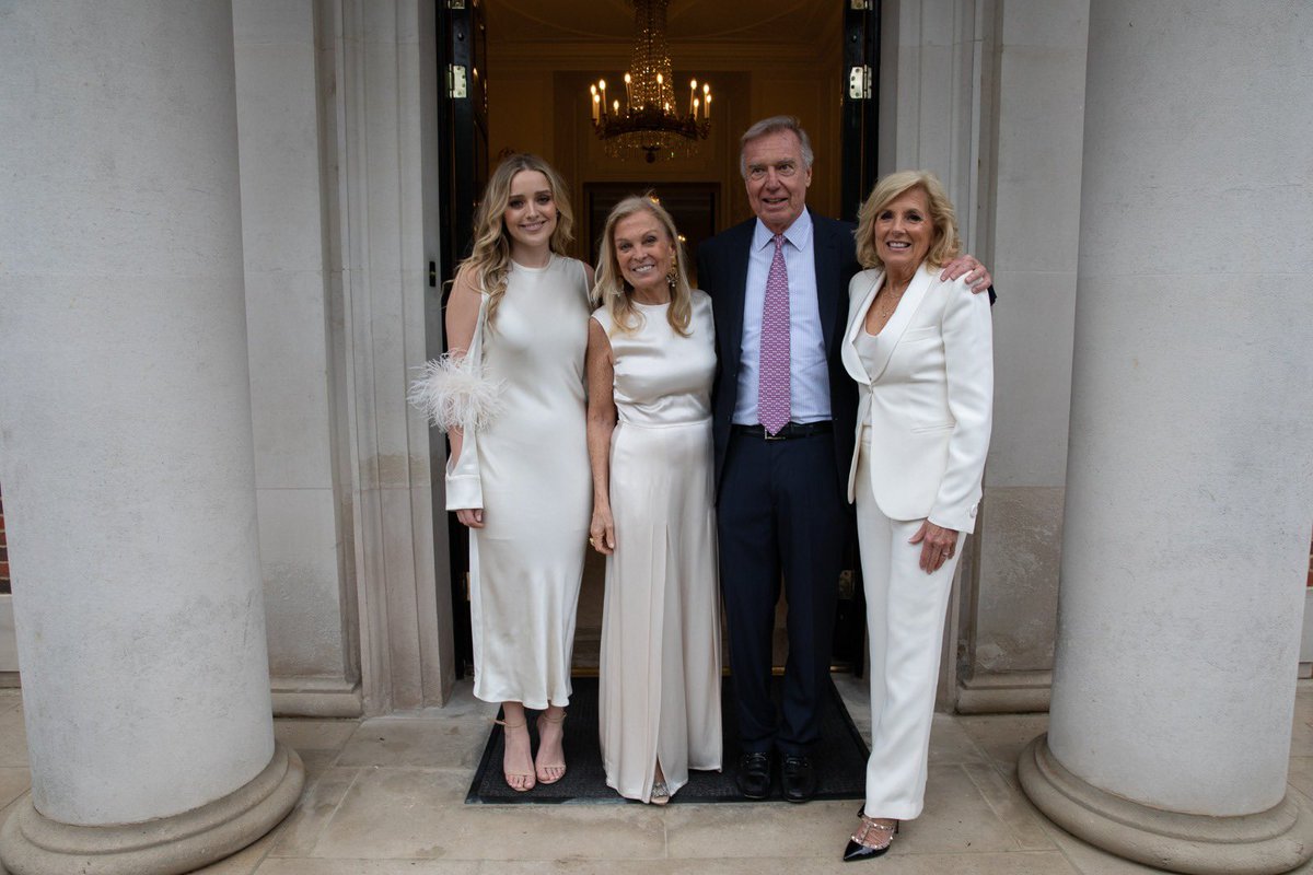 Ambassador Jane Hartley on Twitter "Yesterday evening we toasted the