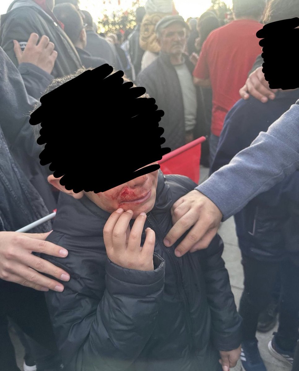 Bu çocukları ağlatanlara bu çocuklara bunu yaşatanlara YAZIKLAR OLSUN!