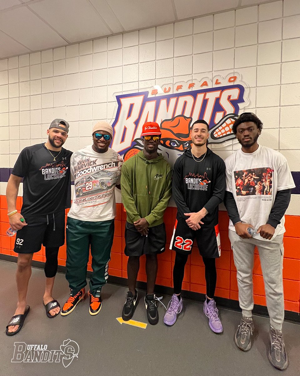 NLLBandits's tweet photo. Thanks to Quintin Morris, Kaiir Elam, and Isaiah Coulter for showing out last night! 

#BillsMafia | #OneBuffalo https://t.co/pElUZw6Lga