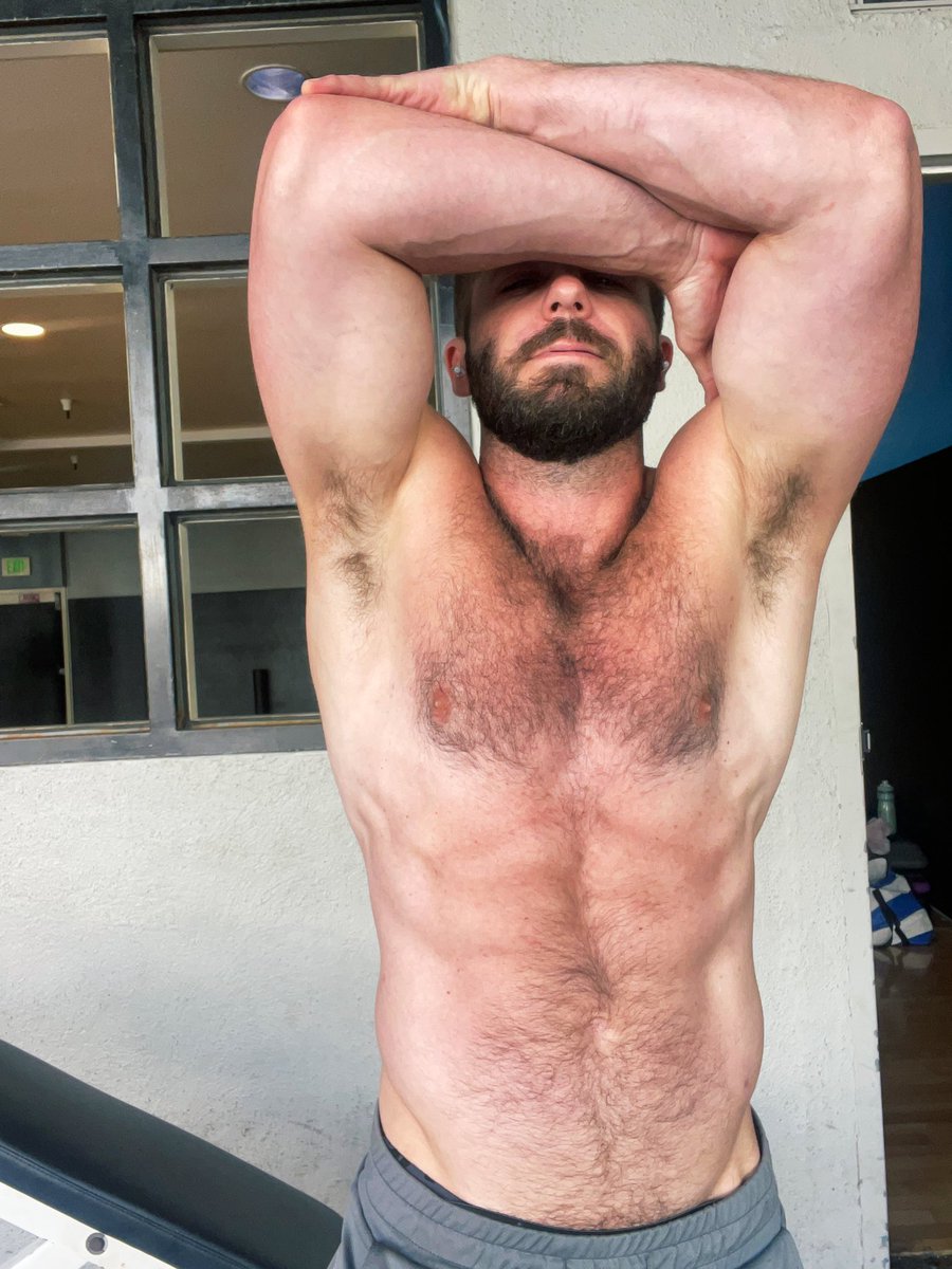 Jealysonca14772's tweet photo. Mais rapazes bonitos #belezamasculina #tesãodehomens #corpodehomem #homensbonitos #gayman #abdômendehomem #homemurso https://t.co/4yBwwX6woZ