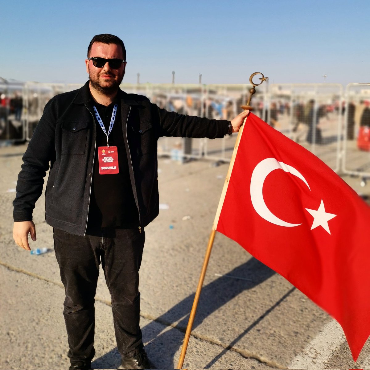 Bunca gayret sen dalgalan diye.. 🇹🇷
#istanbulmitingi #RecepTayyipErdogan #Türkiyesanaemanet