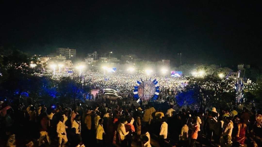 somjeeprasad's tweet photo. तेलंगाना मे बहन कु मायावती जी की सभा मे ऊमडा कार्यकर्ताओं का जन समूह https://t.co/3savBNUHKS